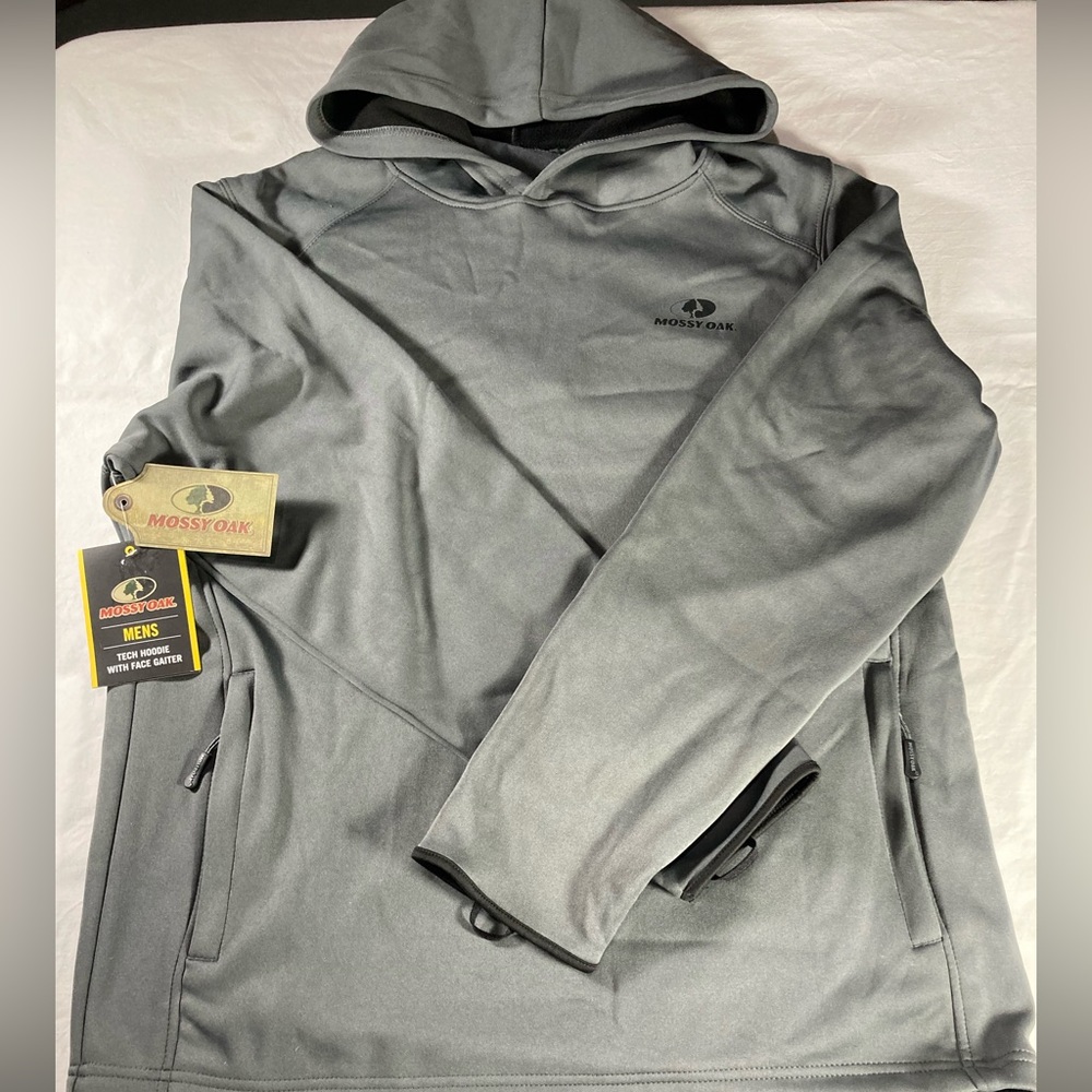 MOSSY OAK  NWT GRAY HOODIE WITH FACE GAITER SCENT CONTROL SIZE MED
